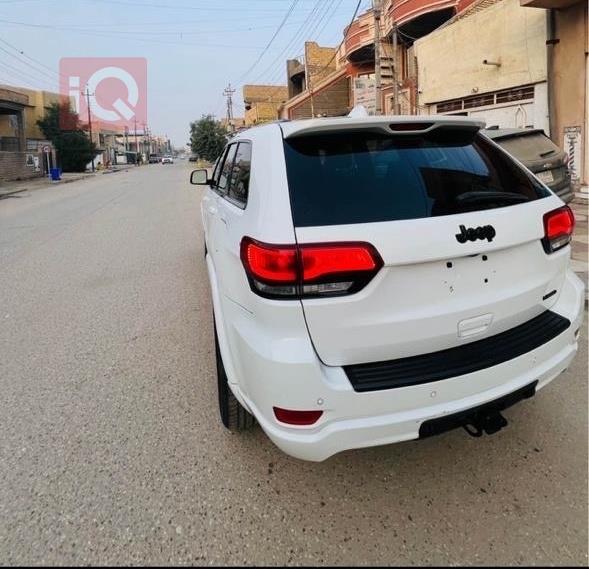 جيب جراند شيروكي